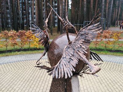 В Висагинасе установлена скульптура «Возвращение» - В Висагинасе