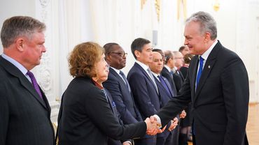 Президент встретился с аккредитованными в Литве послами иностранных государств